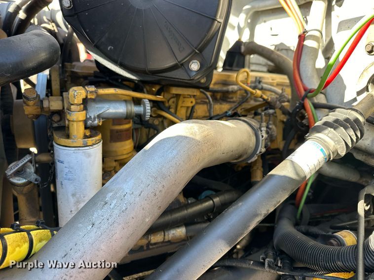 image for item NS9217 2000 Ford F650 Super Duty dump flatbed truck