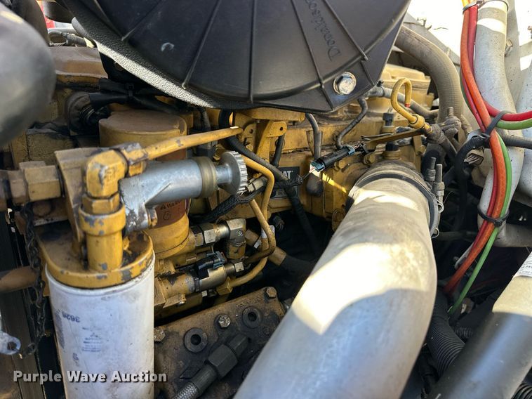 image for item NS9217 2000 Ford F650 Super Duty dump flatbed truck