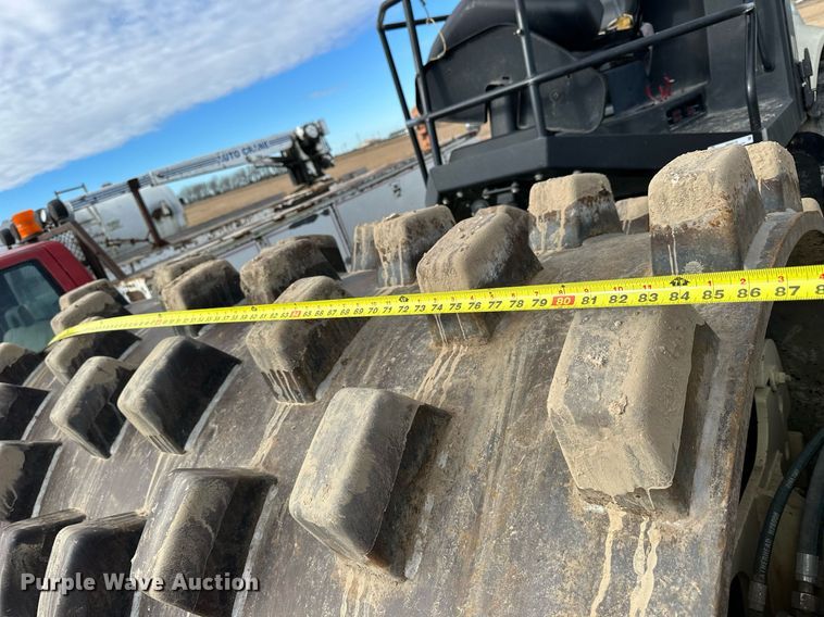 image for item NS9219 2005 Ingersoll Rand SD122F TF single drum vibratory roller