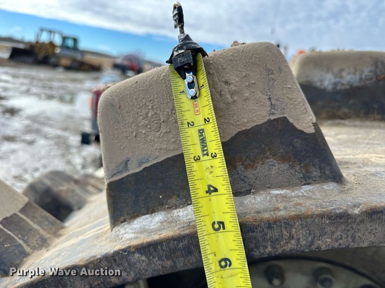 image for item NS9219 2005 Ingersoll Rand SD122F TF single drum vibratory roller