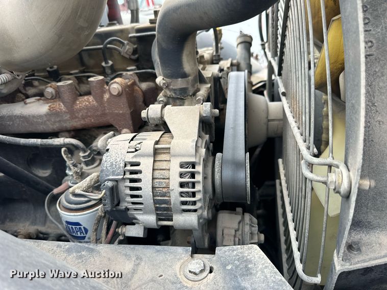 image for item NS9219 2005 Ingersoll Rand SD122F TF single drum vibratory roller