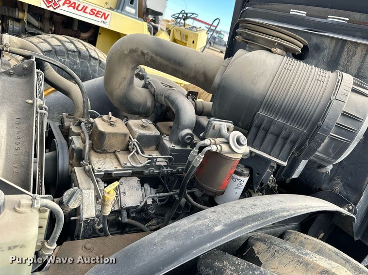 image for item NS9219 2005 Ingersoll Rand SD122F TF single drum vibratory roller