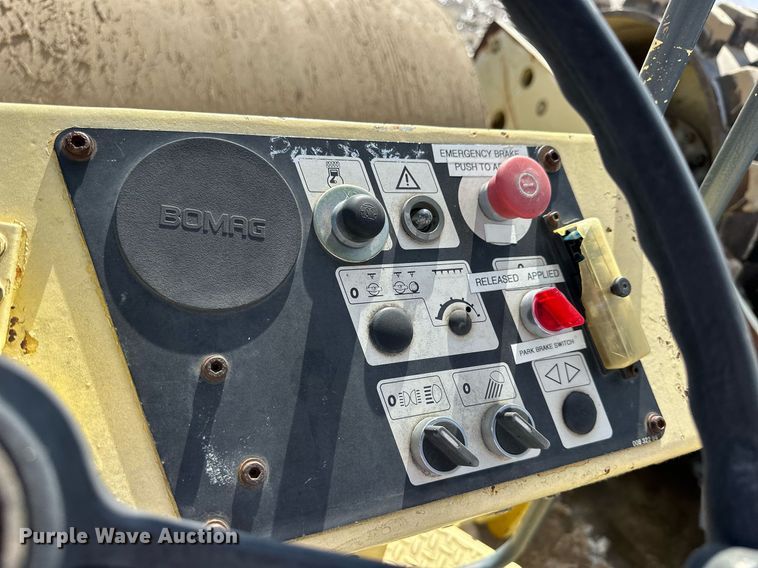 image for item NS9220 1996 Bomag BW213D-2  single drum vibratory roller