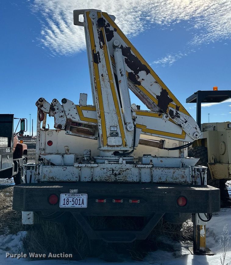 image for item NS9221 1982 GMC  Brigadier crane truck