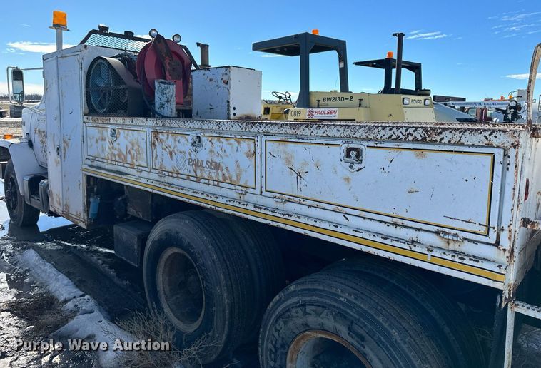 image for item NS9221 1982 GMC  Brigadier crane truck