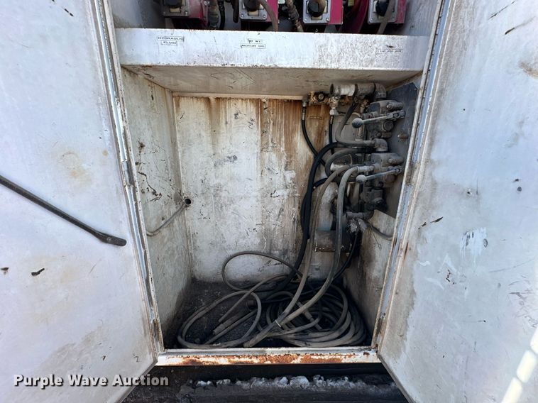 image for item NS9221 1982 GMC  Brigadier crane truck