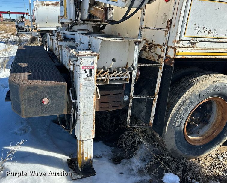 image for item NS9221 1982 GMC  Brigadier crane truck