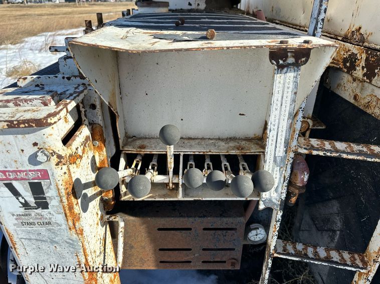 image for item NS9221 1982 GMC  Brigadier crane truck