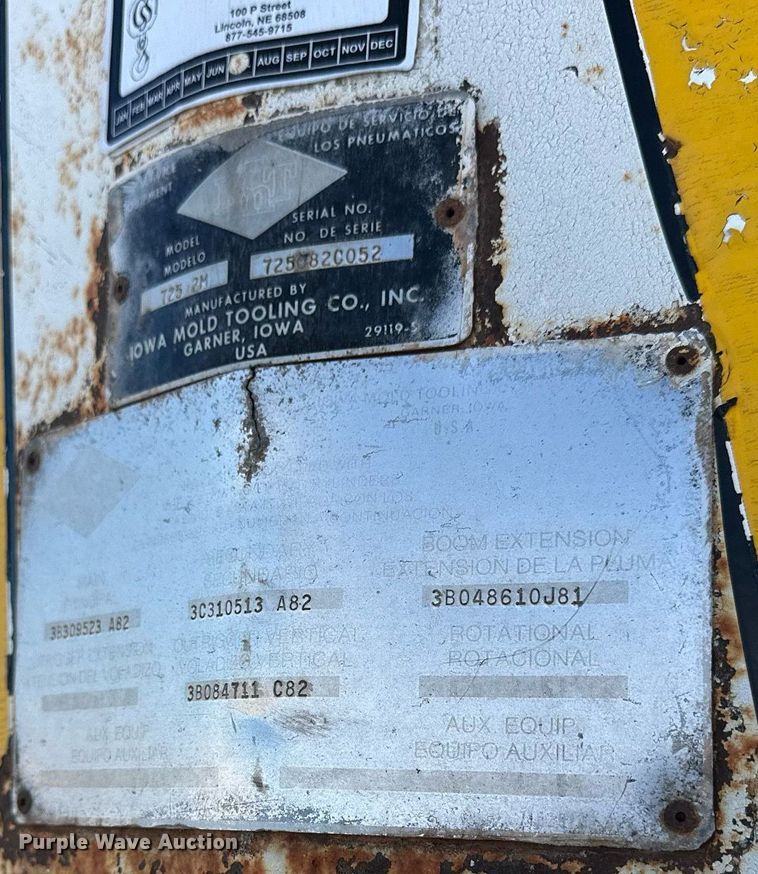 image for item NS9221 1982 GMC  Brigadier crane truck