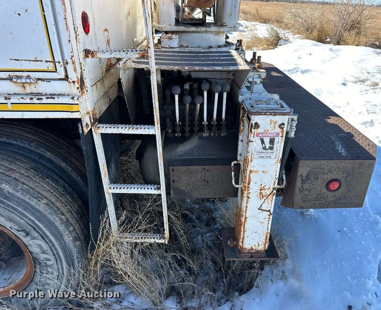 image for item NS9221 1982 GMC  Brigadier crane truck