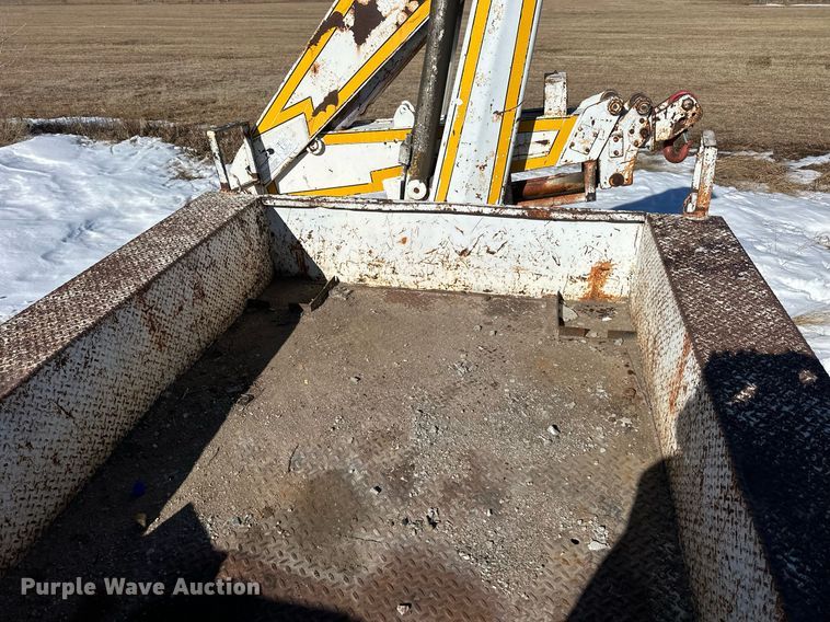 image for item NS9221 1982 GMC  Brigadier crane truck