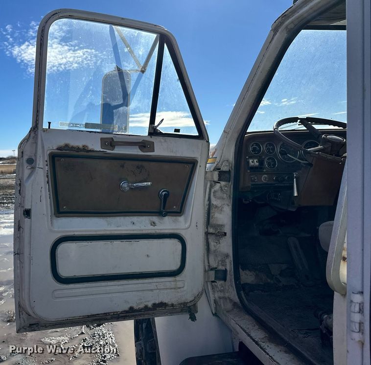 image for item NS9221 1982 GMC  Brigadier crane truck