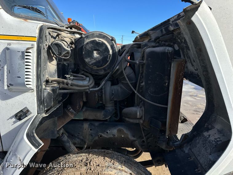 image for item NS9221 1982 GMC  Brigadier crane truck