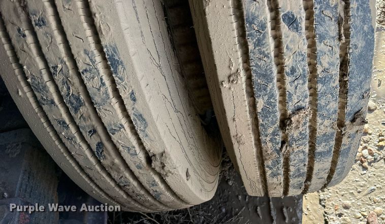 image for item NS9221 1982 GMC  Brigadier crane truck