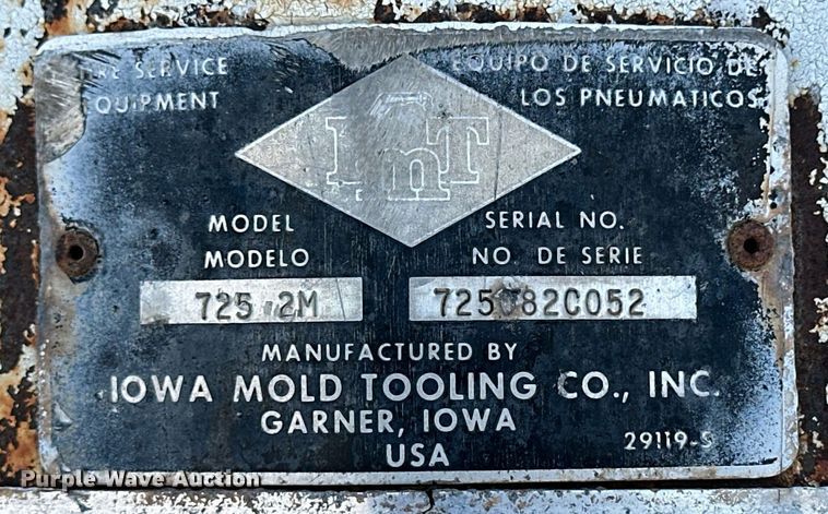 image for item NS9221 1982 GMC  Brigadier crane truck