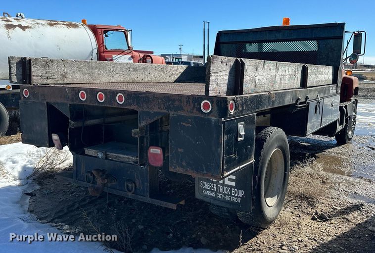 image for item NS9222 1994 Chevrolet Kodiak dump flatbed truck