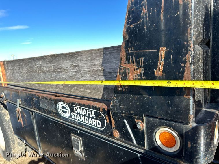 image for item NS9222 1994 Chevrolet Kodiak dump flatbed truck