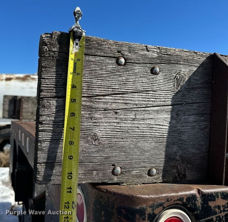 image for item NS9222 1994 Chevrolet Kodiak dump flatbed truck