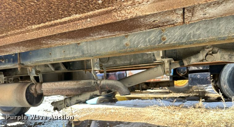 image for item NS9222 1994 Chevrolet Kodiak dump flatbed truck