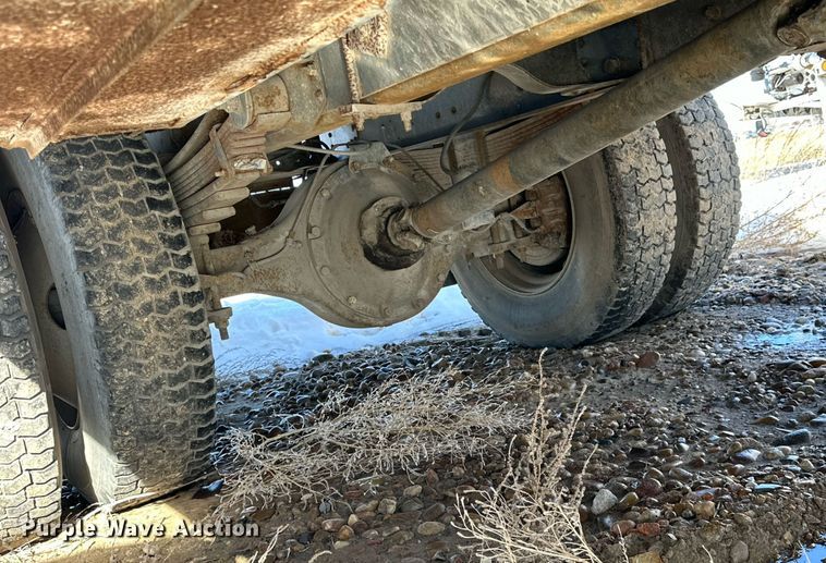 image for item NS9222 1994 Chevrolet Kodiak dump flatbed truck