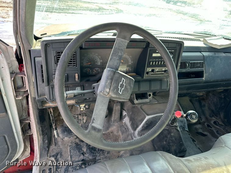 image for item NS9222 1994 Chevrolet Kodiak dump flatbed truck