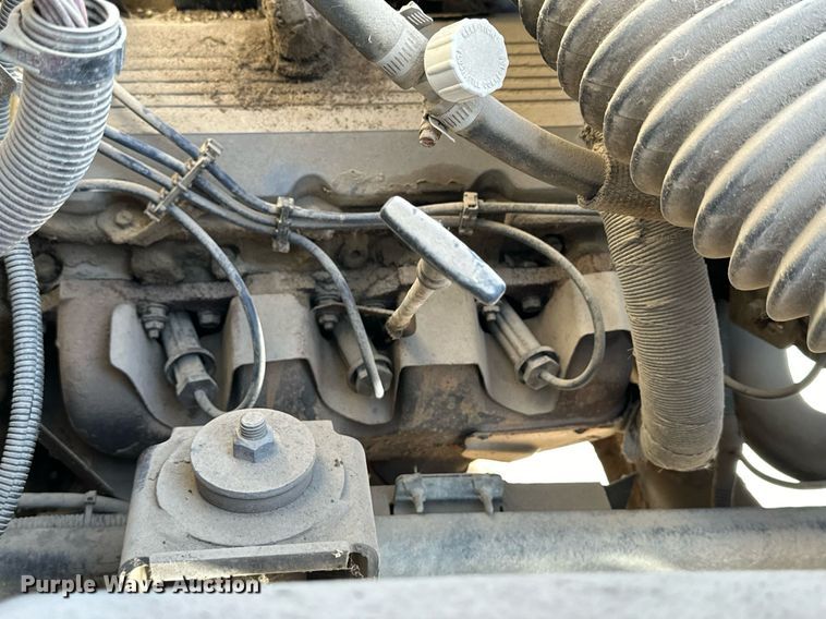 image for item NS9222 1994 Chevrolet Kodiak dump flatbed truck