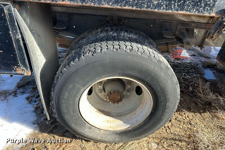 image for item NS9222 1994 Chevrolet Kodiak dump flatbed truck