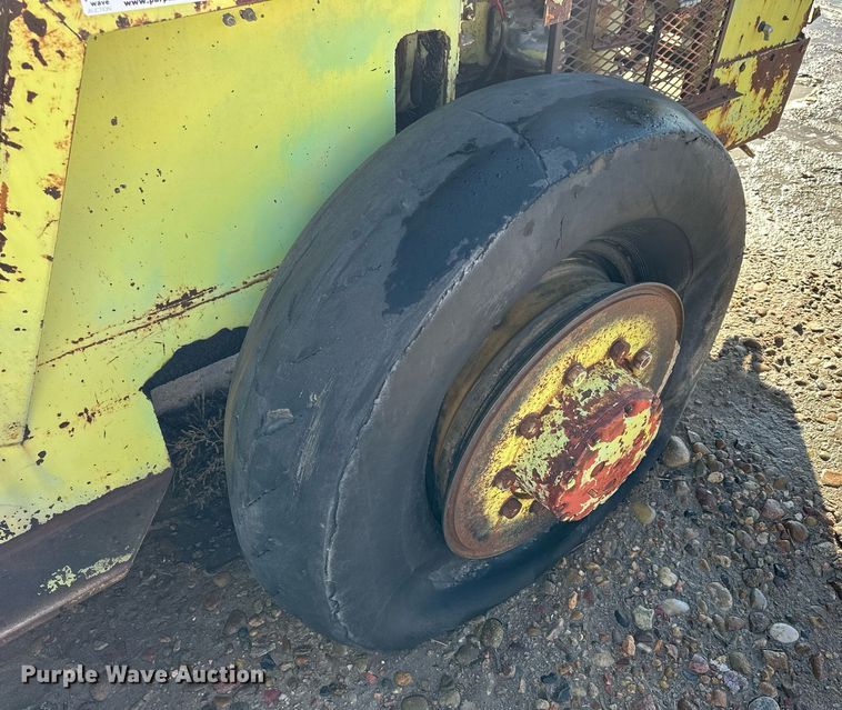 image for item NS9225 Raygo Rustler single drum vibratory roller