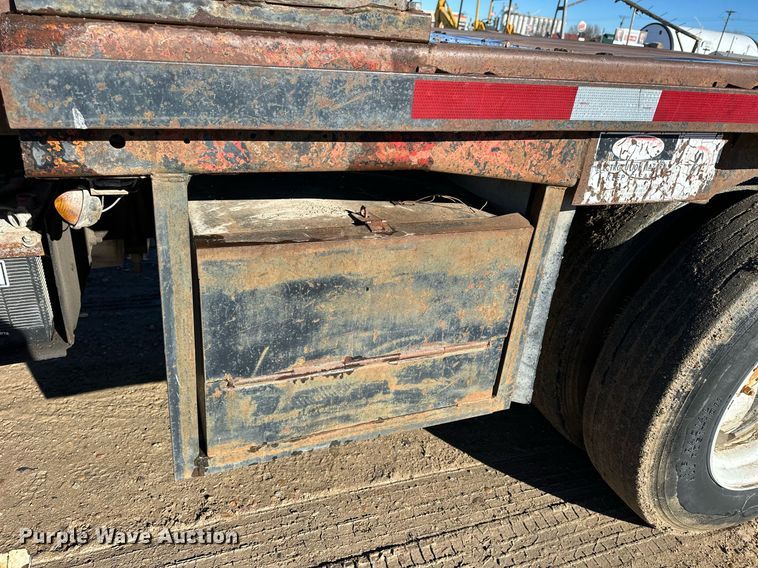 image for item NS9227 1994 Ford LT9000 crane truck