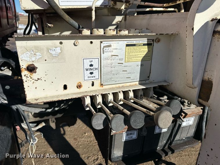 image for item NS9227 1994 Ford LT9000 crane truck