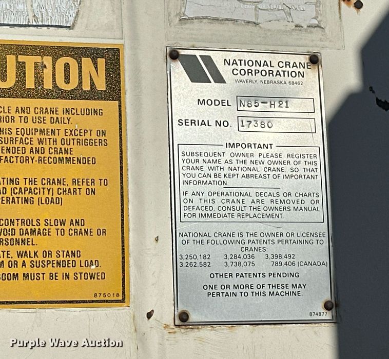 image for item NS9227 1994 Ford LT9000 crane truck