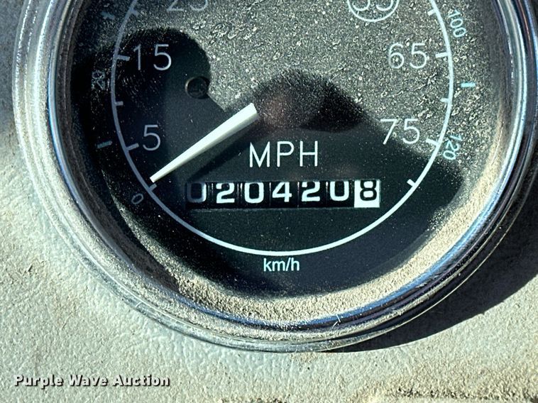 image for item NS9227 1994 Ford LT9000 crane truck