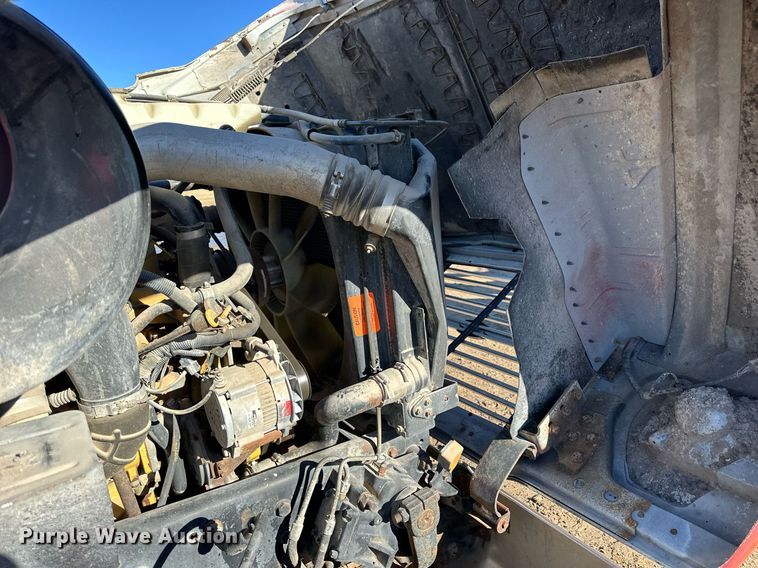 image for item NS9227 1994 Ford LT9000 crane truck