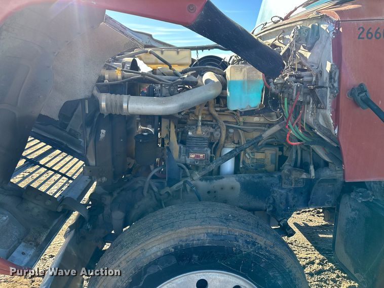 image for item NS9227 1994 Ford LT9000 crane truck