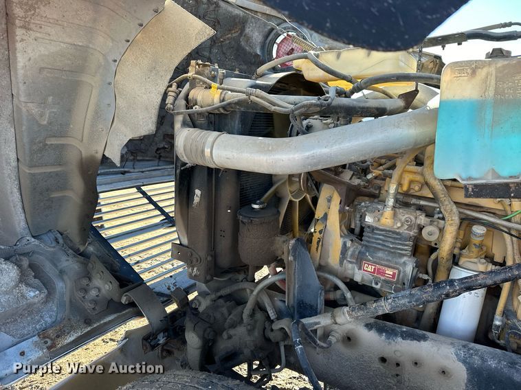 image for item NS9227 1994 Ford LT9000 crane truck