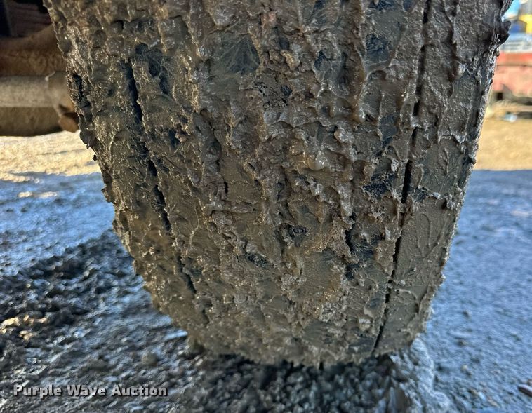 image for item NS9227 1994 Ford LT9000 crane truck