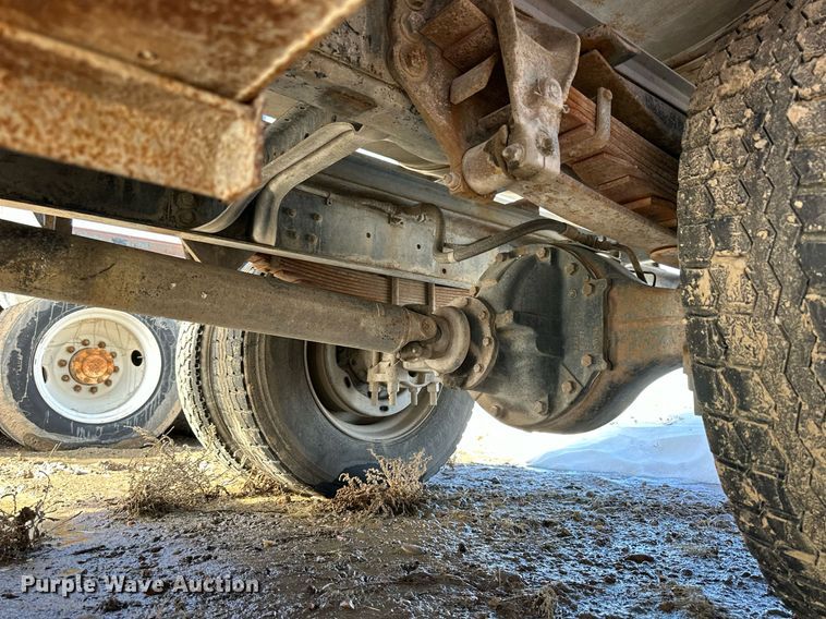 image for item NS9228 1994 Ford F700 water truck