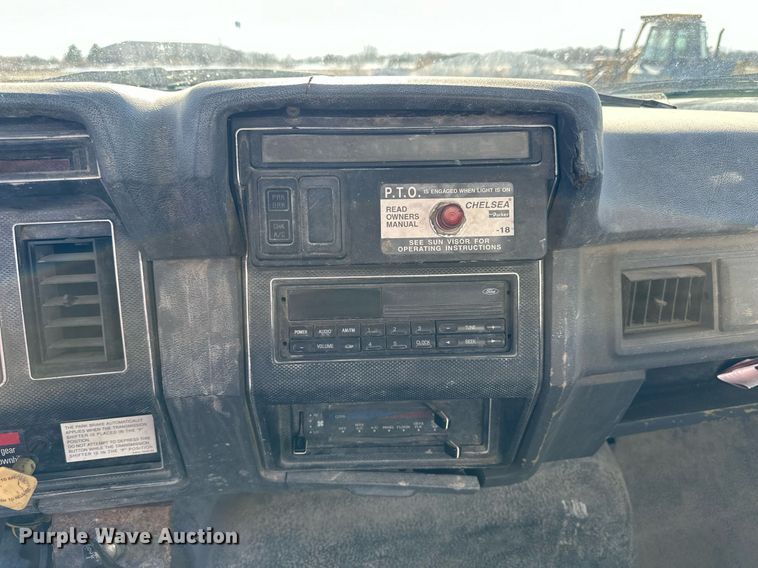 image for item NS9228 1994 Ford F700 water truck