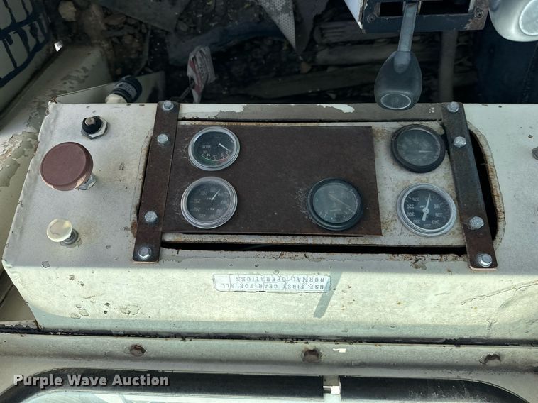 image for item NS9229 1981 Rex 3-35 Pactor soil compactor