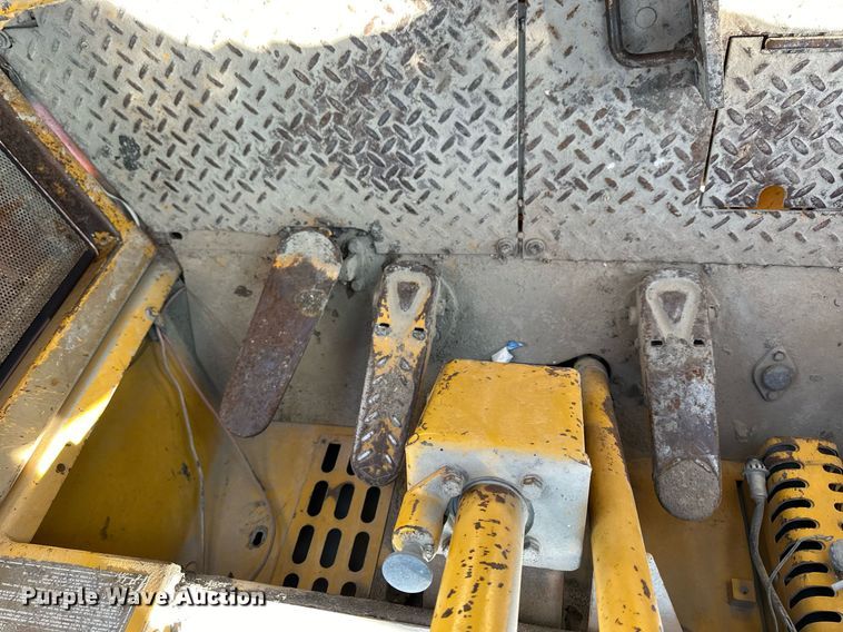 image for item NS9231 1979 Caterpillar 930 wheel loader