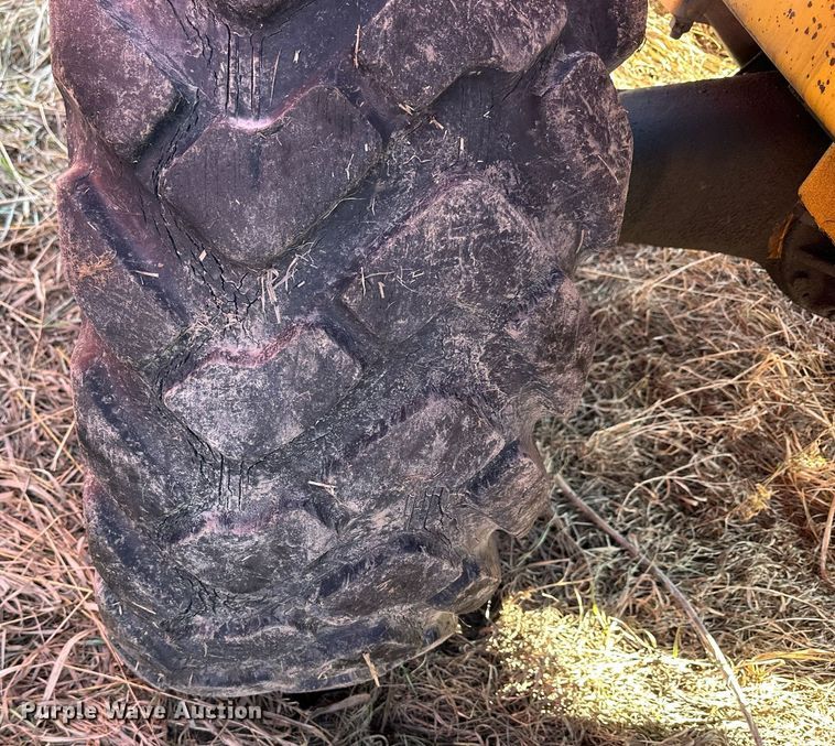 image for item NS9231 1979 Caterpillar 930 wheel loader