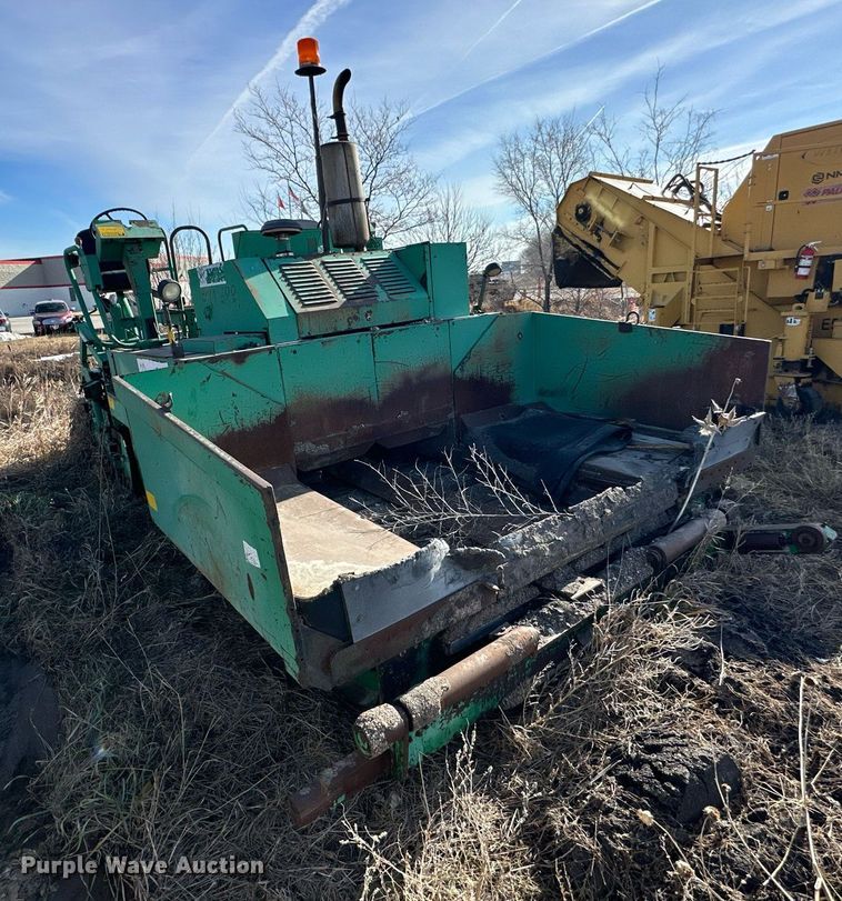 image for item NS9232 1989 Barber Greene 220B paver