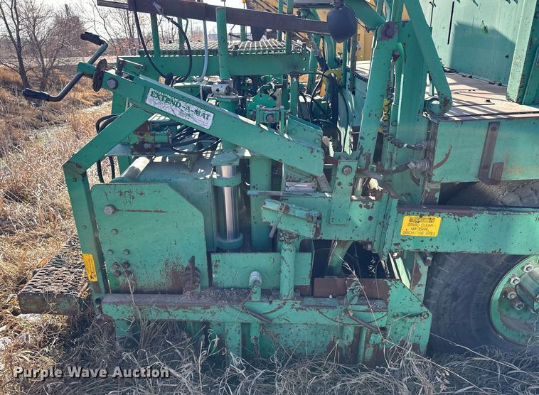 image for item NS9232 1989 Barber Greene 220B paver