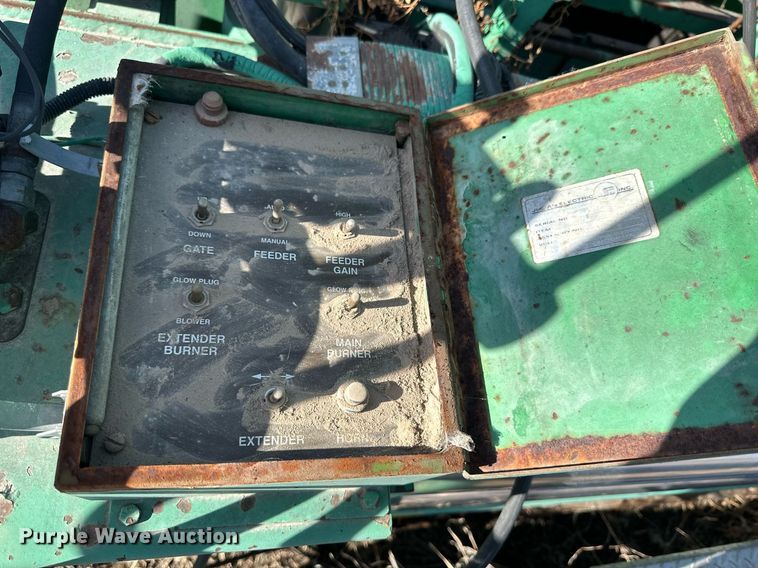 image for item NS9232 1989 Barber Greene 220B paver