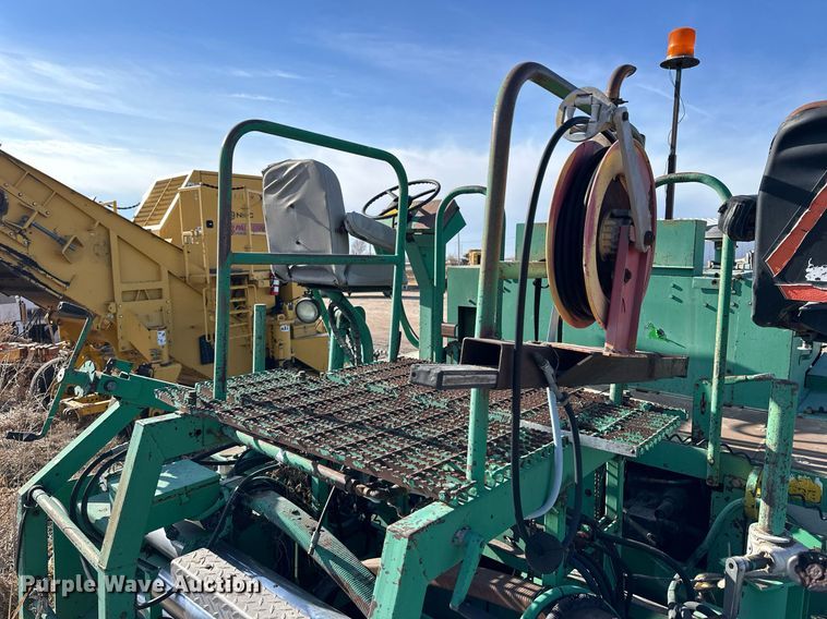 image for item NS9232 1989 Barber Greene 220B paver