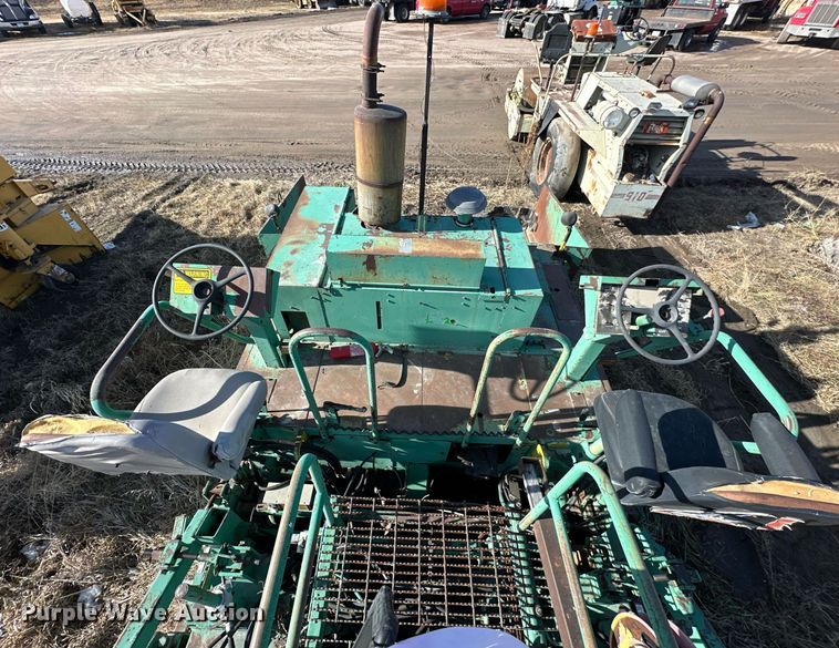 image for item NS9232 1989 Barber Greene 220B paver