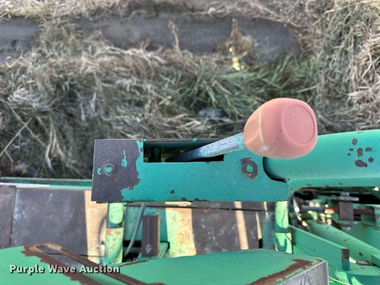 image for item NS9232 1989 Barber Greene 220B paver