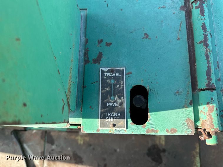 image for item NS9232 1989 Barber Greene 220B paver