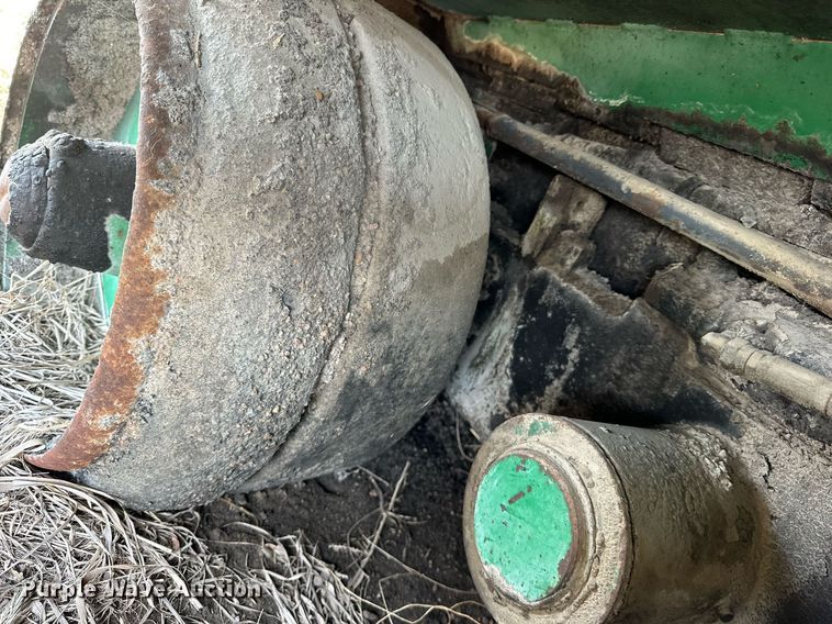 image for item NS9232 1989 Barber Greene 220B paver