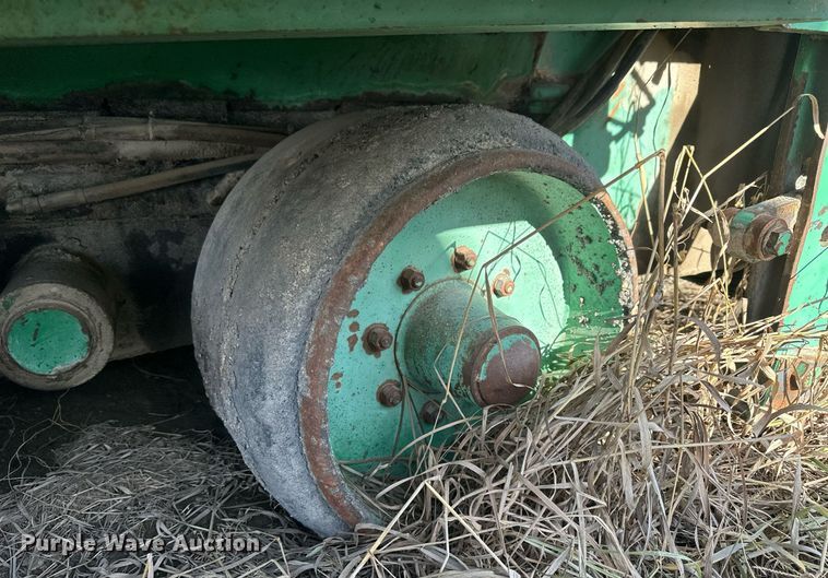 image for item NS9232 1989 Barber Greene 220B paver